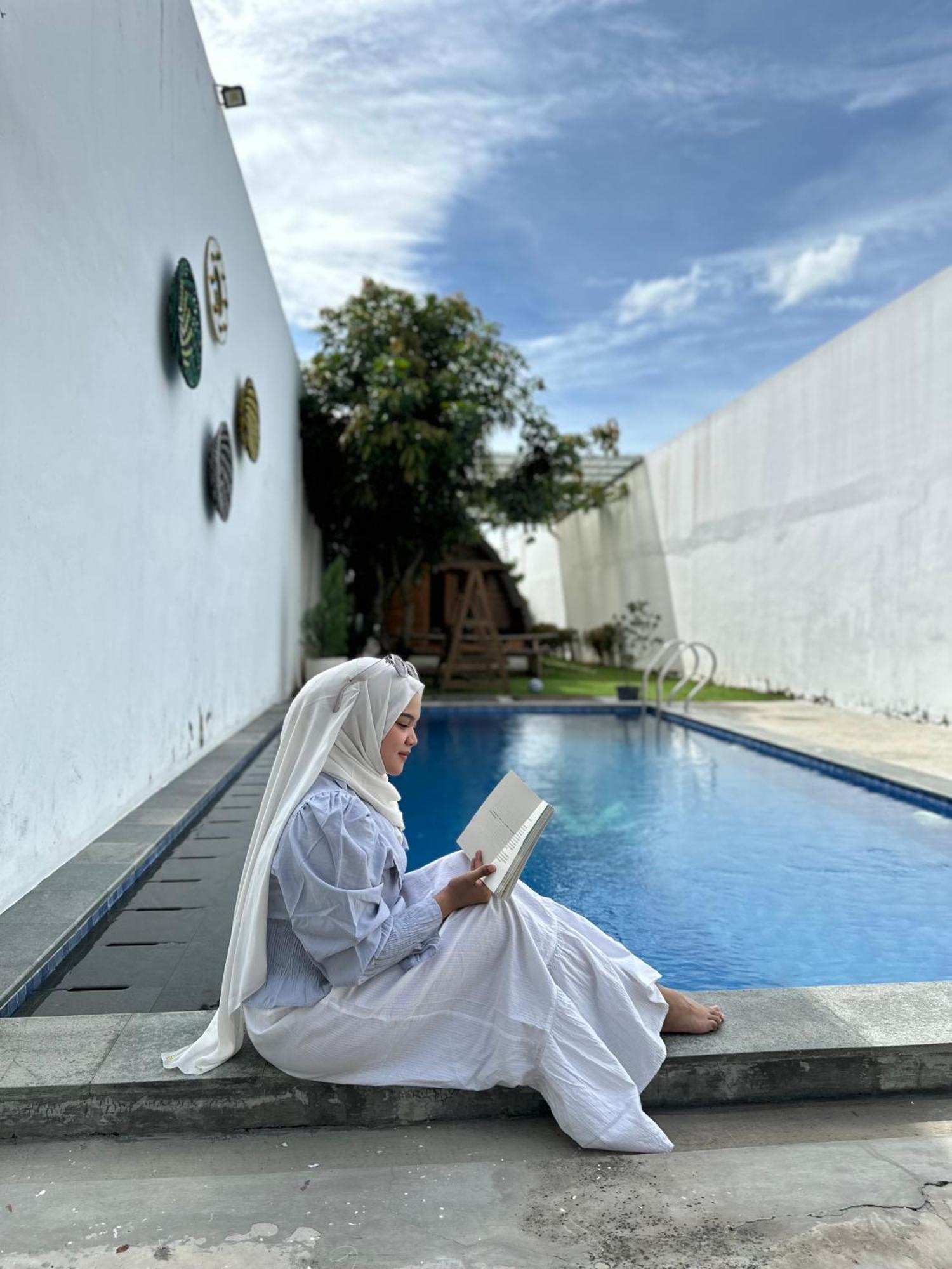 Villa Rumah Putih Jogja Yogyakarta Dış mekan fotoğraf